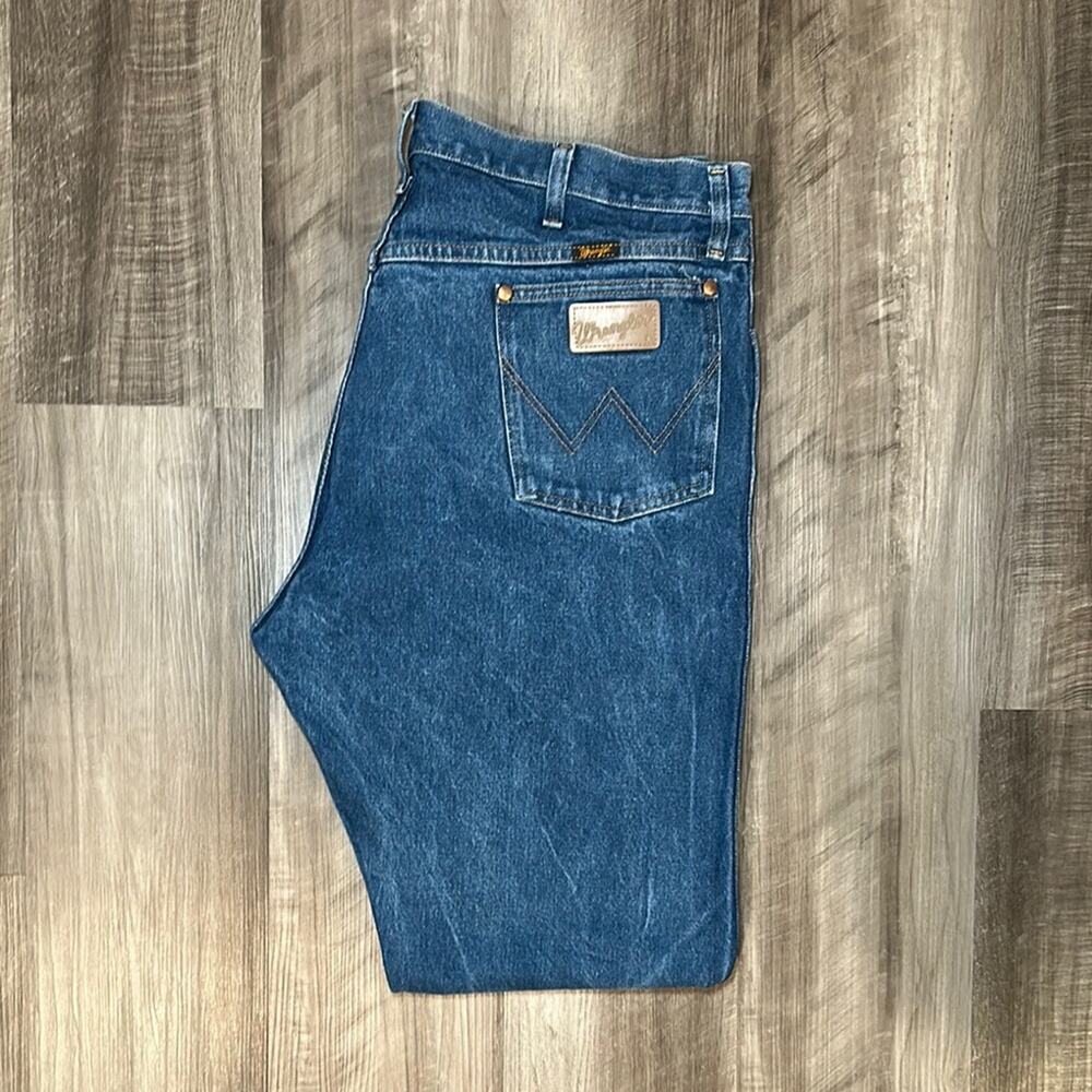 Wrangler Cowboy Cut Original Fit Jeans – 40 x 34 (Style 13MWZ)